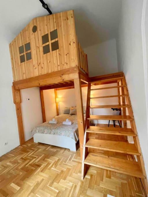 Knezits Spacious Ac Terrace Free Parking Budapest Eksteriør billede