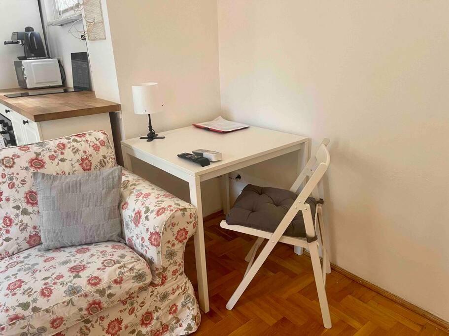 Knezits Spacious Ac Terrace Free Parking Budapest Eksteriør billede